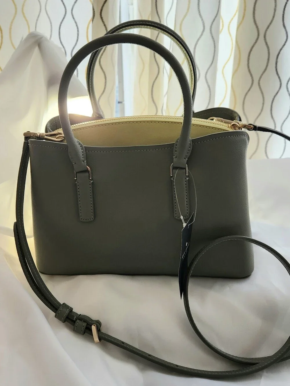 kate spade New York thompson street colorblock del Satchel Crossbody NWT